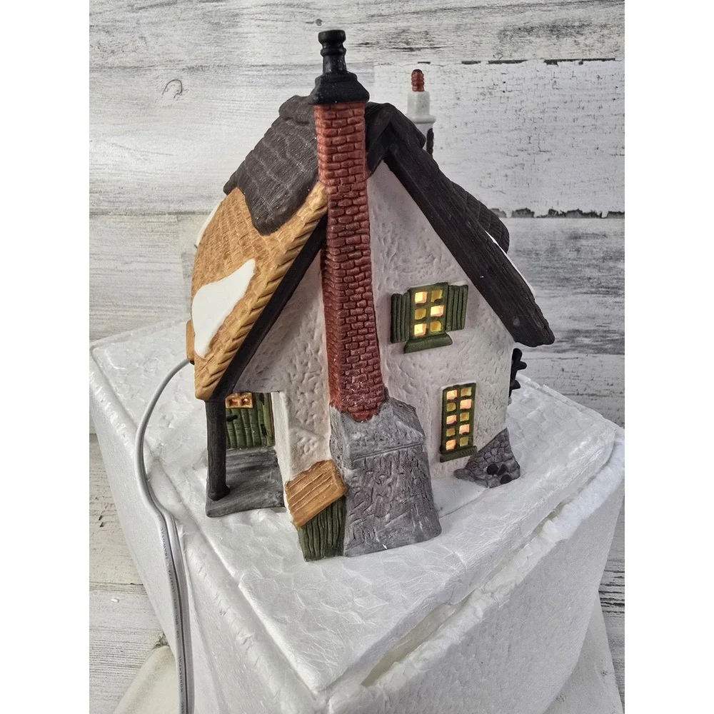 Department 56 Dickens Village Maylie Cottage 1990 Heritage Village Lighted